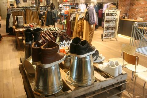 River Island, Swindon